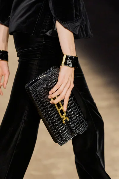 Look 104